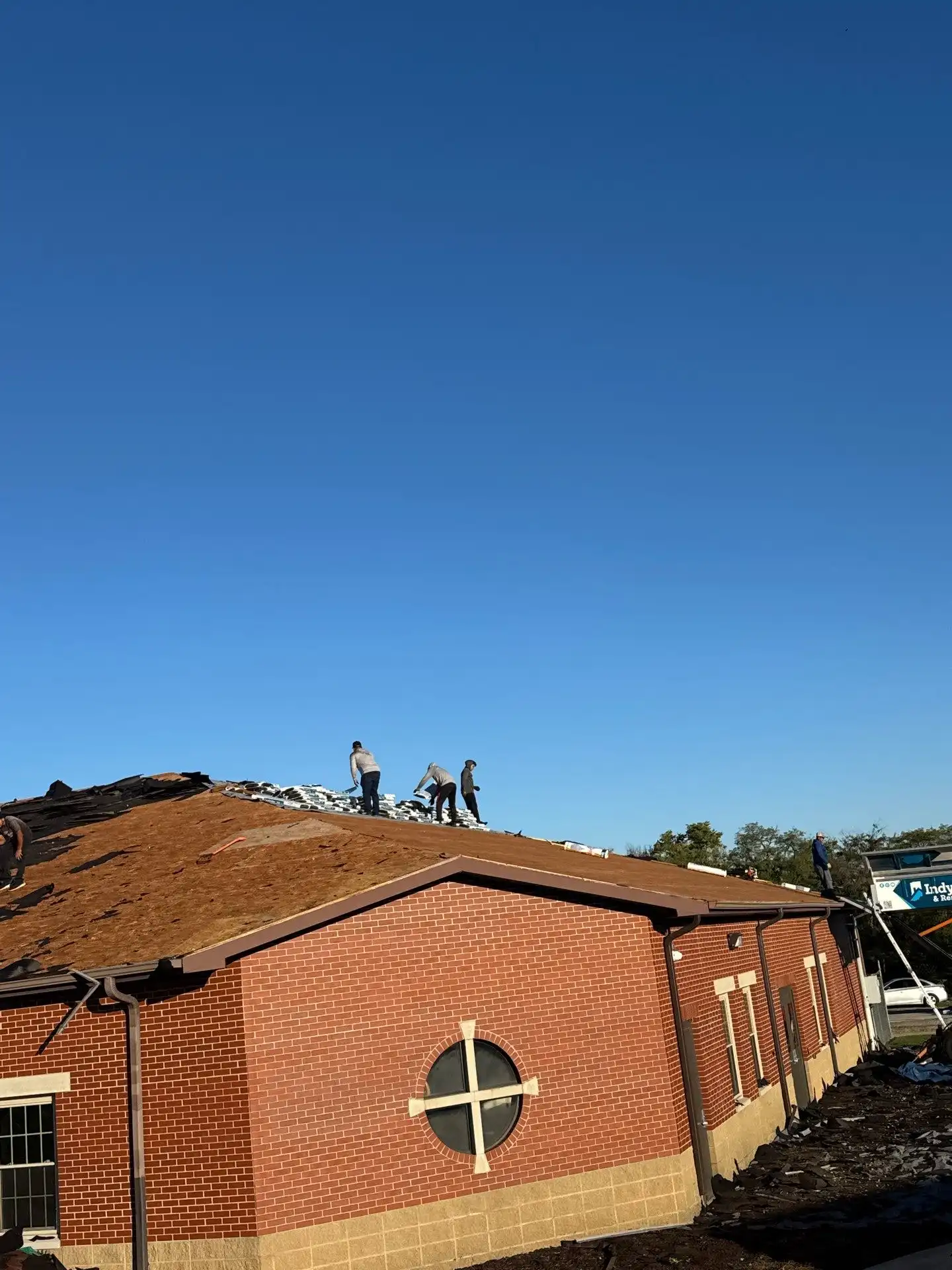 Commercial Roof Restoration vs Replacement: Which Saves More in Hartford City, IN
