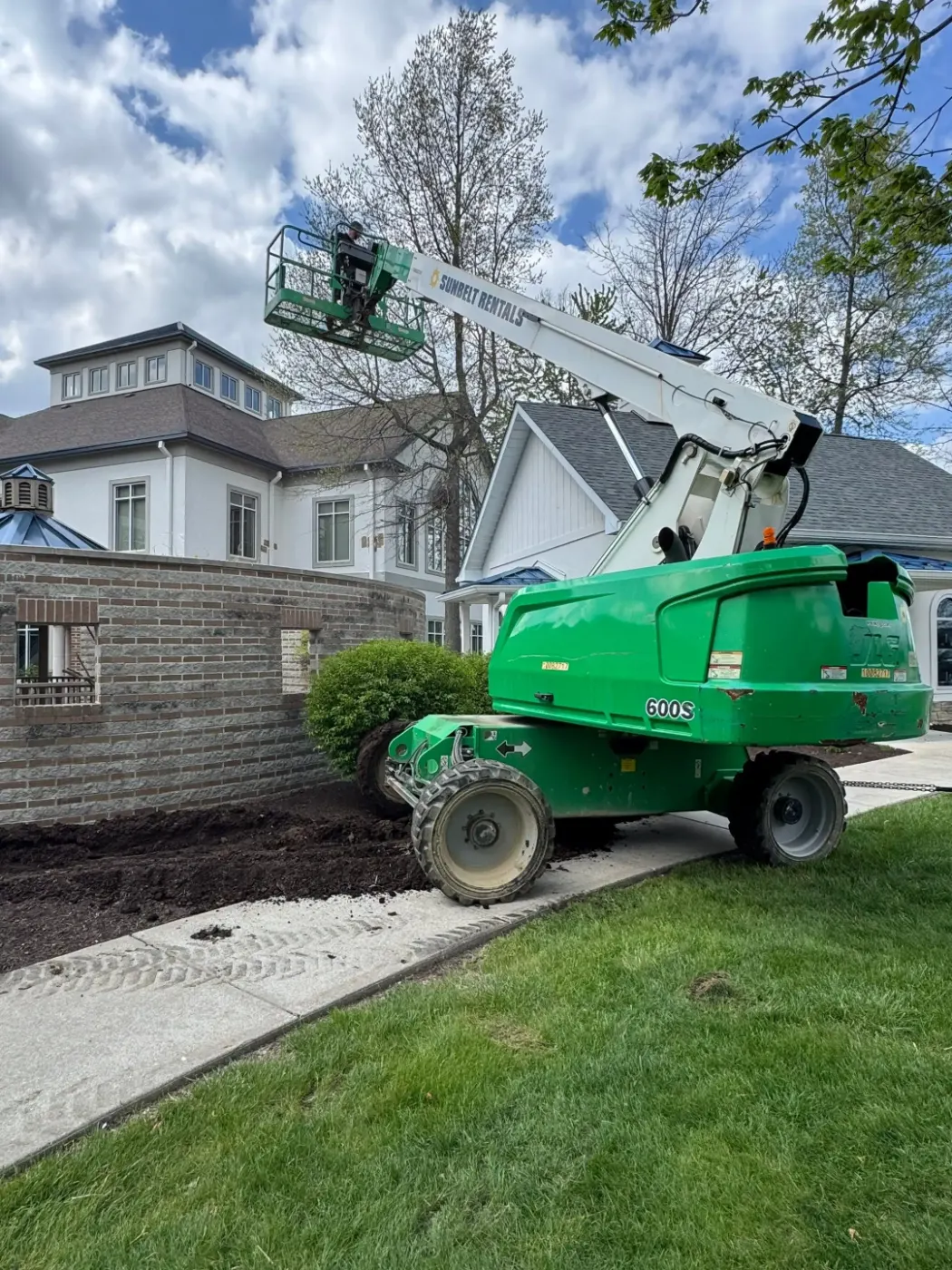 Commercial roofing by Hartford City Commercial Roofing near Elwood, IN